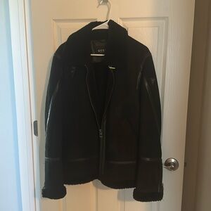 Men’s Small Guess Jacket Sherpa Lined